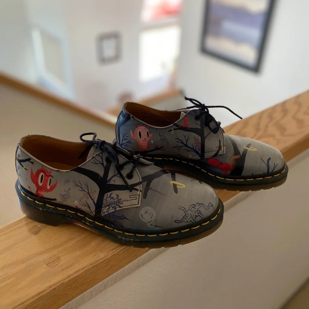 Dr. Martens Gray Graphic Lace-Up Shoes with Black Laces and Yellow Stitching - Picture 2 of 5